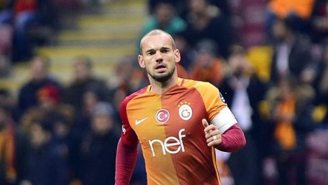 Galatasaray Sneijder ile yollarını ayırdı