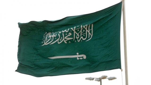 Suudi Arabistan&#039;da roketli saldırı: 1 ölü, 3 yaralı