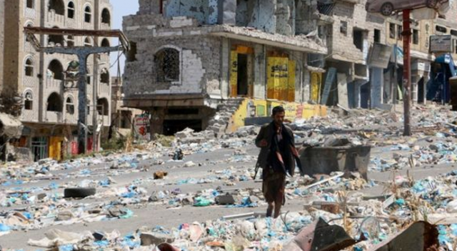 Taiz&#039;de çatışmalar şiddetlendi: 19 ölü