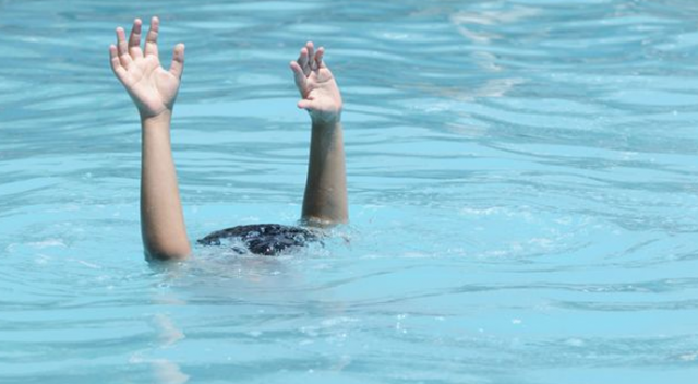 6 yaşındaki çocuk otel havuzunda boğuldu