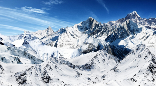 Alp Dağları&#039;nda 5 dağcı hayatını kaybetti