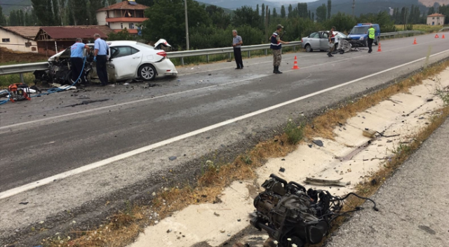 Amasya’da iki otomobil çarpıştı: 1 ölü, 3 yaralı