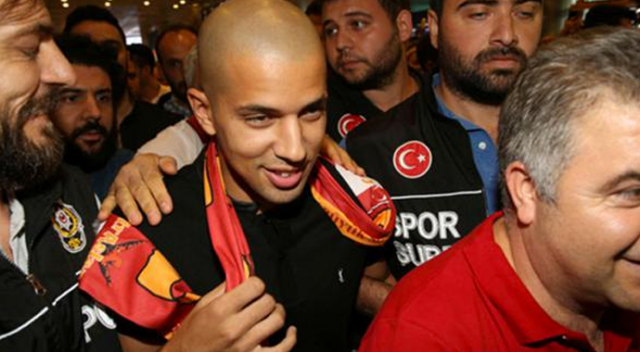 Galatasaray Sofiane Feghouli&#039;yi resmen açıkladı