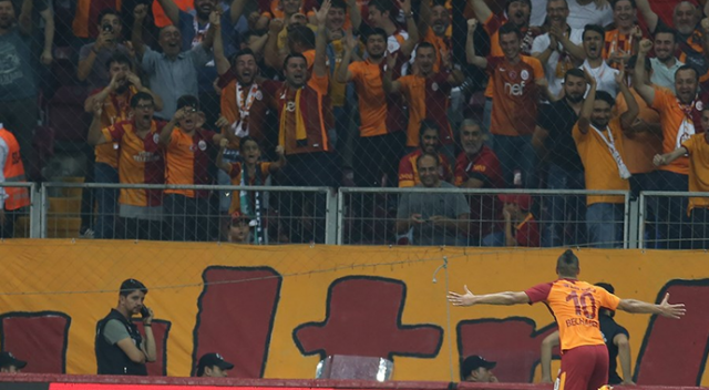 Galatasaray, taraftarıyla barıştı