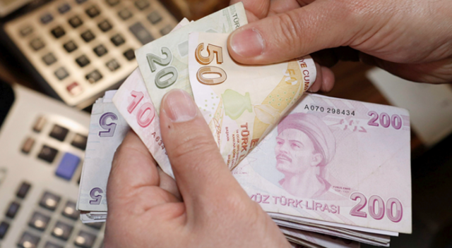 Gümrük Bakanı Tüfenkci&#039;den esnafa müjde! Borçlar yeniden yapılandırılıyor