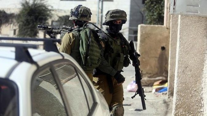 İsrail askerlerinden mülteci kampına baskın