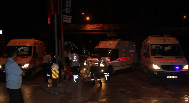 Kocaeli&#039;de ticari taksi ile otomobil çarpıştı: 6 yaralı