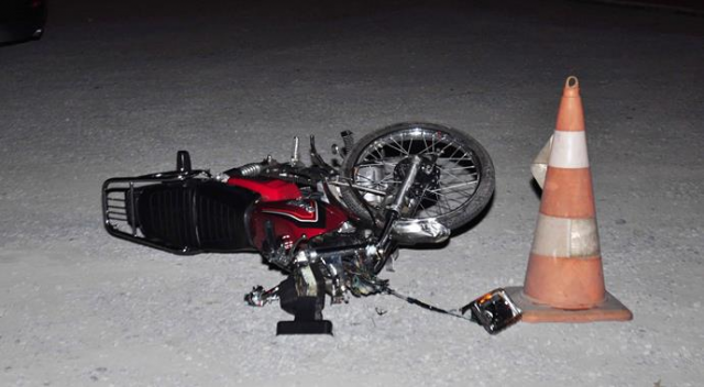 Manavgat&#039;ta motosikletle minibüs çarpıştı
