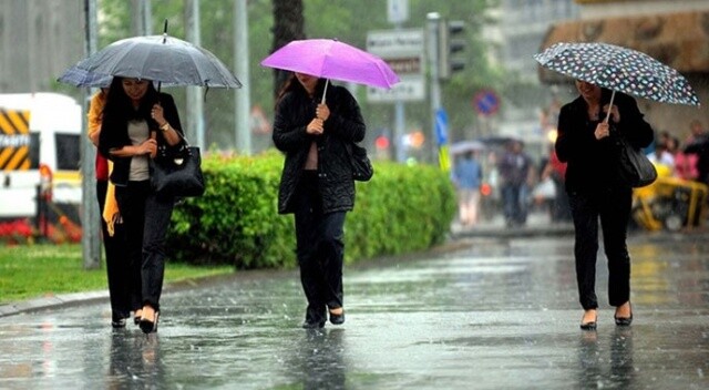 Meteoroloji İstanbul için saat verdi (İstanbul hava durumu)