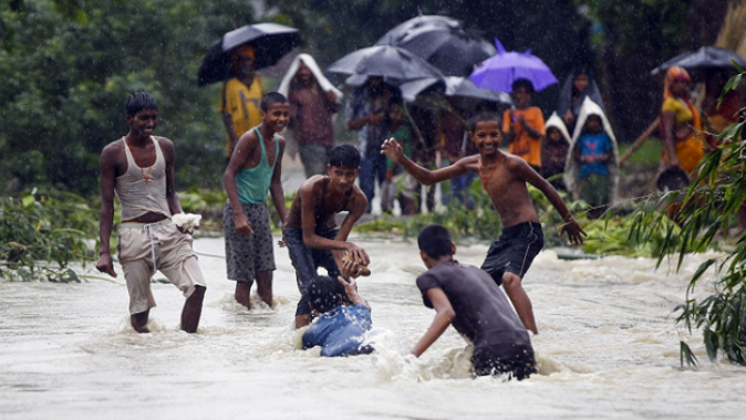 Nepal’i muson yağmurları vurdu: 49 ölü