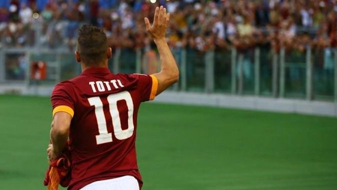 Totti&#039;nin forması uzaya gönderildi