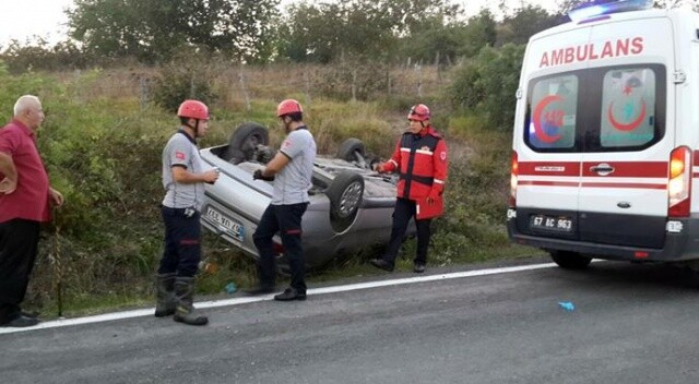Zonguldak&#039;ta yoldan çıkan araba takla attı, yaralılar var