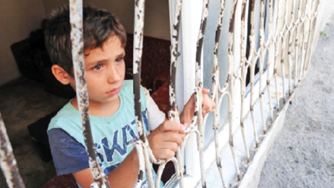 Aç bırakılan Suriyeli çocuklara devlet şefkati