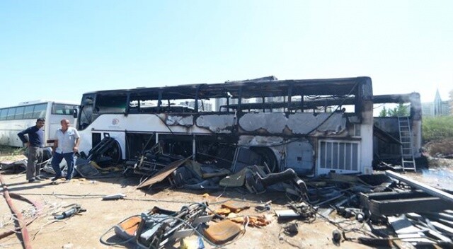 Antalya’da bir turizm firmasının 4 otobüsü yandı