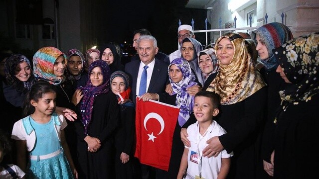 Başbakan Yıldırım&#039;dan şehit ailesine ziyaret