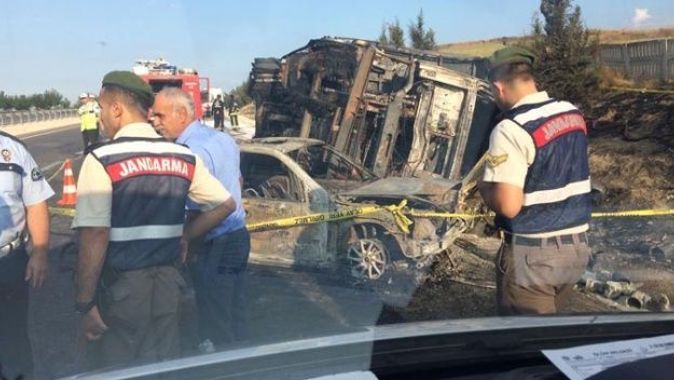 Bursa&#039;da feci kaza, yanarak can verdiler