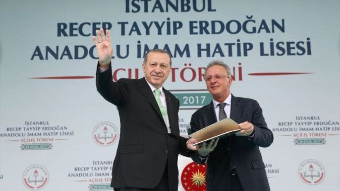Erdoğan, &#039;küstüm&#039; dediği iş adamıyla bir araya geldi