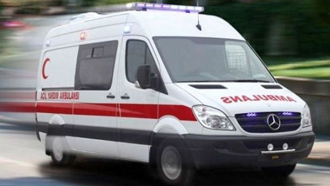 Eskişehir&#039;de minibüs devrildi: 2 ölü, 8 yaralı