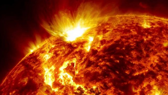 Güneş&#039;te 4 büyük patlama