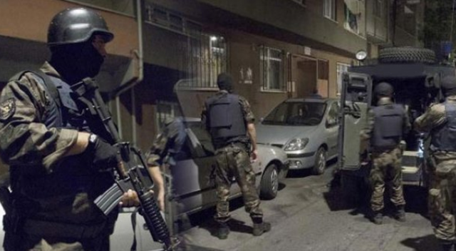 İstanbul&#039;da 10 ilçede terör operasyonu