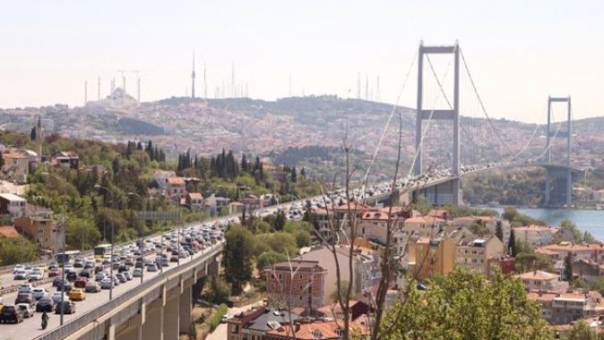 İstanbul&#039;da bayram ziyareti trafiği geri getirdi
