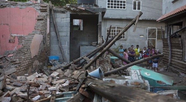 Katia Kasırgası, Meksika&#039;yı da vurdu: 2 ölü