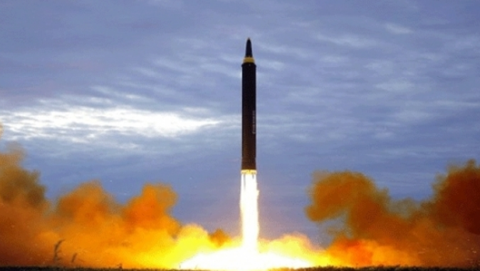 Kuzey Kore, uzun menzilli füze için hidrojen bombası geliştirdi!