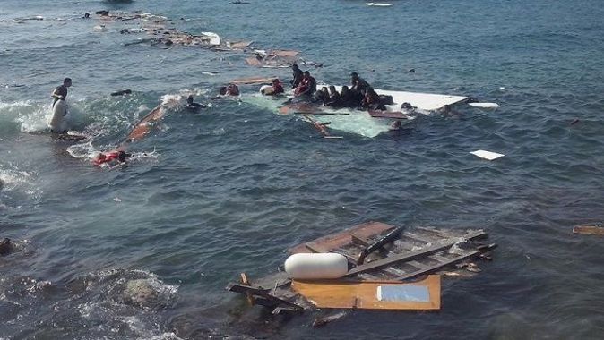 Libya&#039;da göçmen teknesi battı
