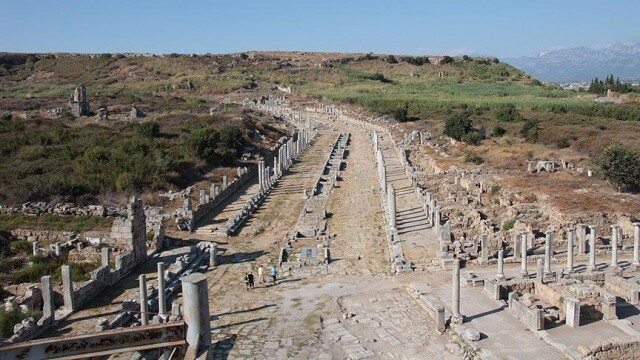 Perge&#039;nin Helenistik kuleleri restore edilecek