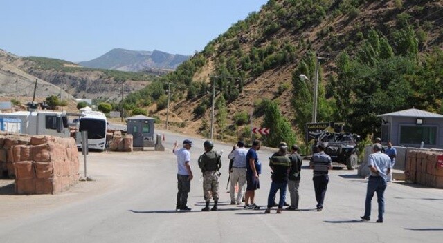 PKK&#039;lılar saldırdı! Tunceli-Pülümür yolu kapandı