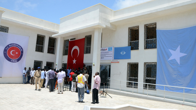 TİKA tarafından Somali&#039;de yaptırılan Sivil Havacılık Uygulamalı Eğitim Merkezi hizmete açıldı
