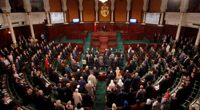 Tunus Parlamentosu&#039;ndan yeni hükûmete güvenoyu