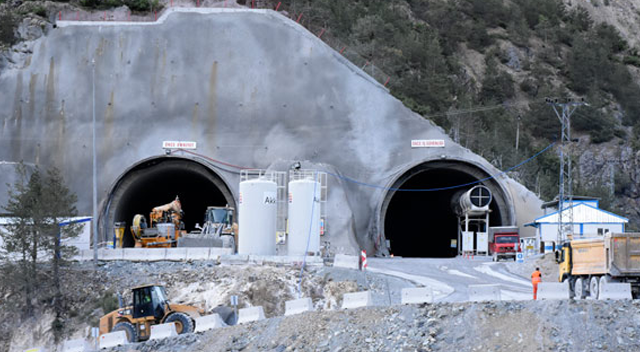 Yeni Zigana tünelinde 7 bin 700 metre kazıldı