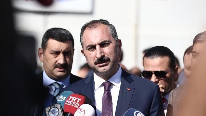 Adalet Bakanı Gül, Korkuteli Cumhuriyet Savcısını ziyaret etti