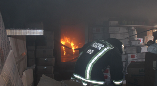 Adıyaman’da iş yeri deposunda korkutan yangın
