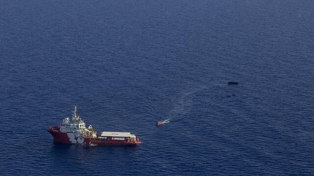Akdeniz&#039;de kaçak göçmenleri taşıyan tekne kaza yaptı