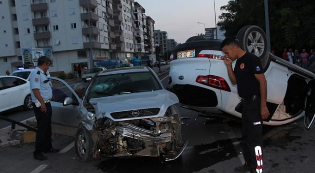 Antalya&#039;da zincirleme kaza: 7 yaralı