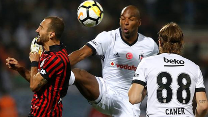 Beşiktaş 8 haftada 5 kırmızı kart görerek geçen sezonu geride bıraktı