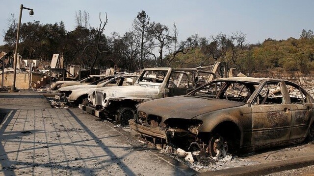 Kaliforniya&#039;daki yangın 1 milyar dolarlık zarara neden oldu