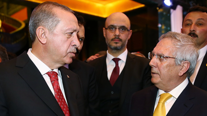 Erdoğan ve Aziz Yıldırım&#039;ın Fenerbahçe sohbeti
