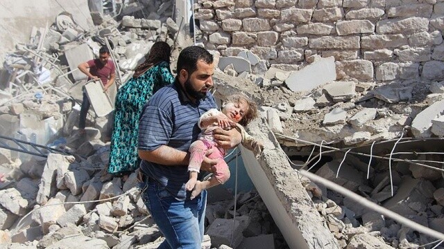 Esad rejimi Han Şeyhun ve Doğu Guta&#039;da sivilleri vurdu: 15 ölü