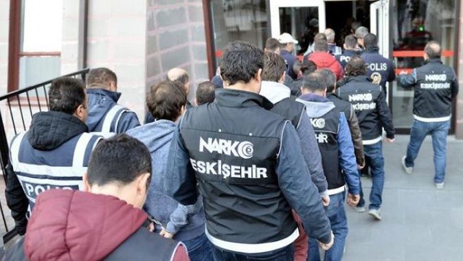 Eskişehir&#039;de uyuşturucu operasyonu, 9 kişi tutuklandı