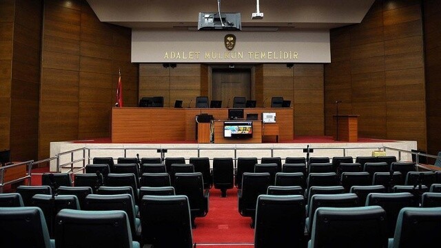Eskişehir&#039;deki FETÖ/PDY davasında 19 sanığa hapis cezası