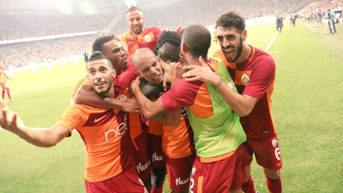 Galatasaray, derbi öncesi prim sistemini kaldırdı