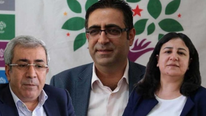 HDP’li vekillerin duruşması ertelendi