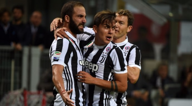 Juventus, Milan&#039;ı devirdi