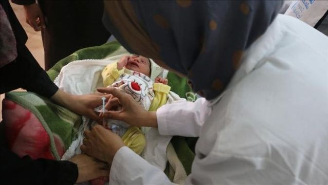Suriye&#039;de çocuklara aşı kampanyası