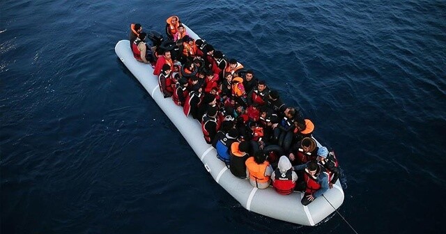 Yunanistan, bin 360 sığınmacıyı Türkiye&#039;ye iade etti