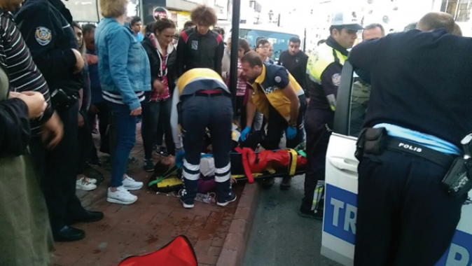 Zonguldak&#039;ta kamyonetin çarptığı lise öğrencisi yaralandı