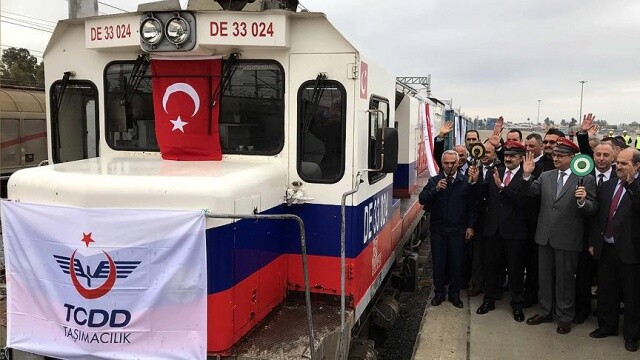 &#039;Demir İpek Yolu&#039;nda Mersin&#039;den ilk tren yola çıktı